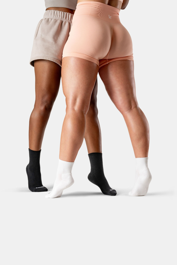 Two women walking in Kamo Ankle Socks